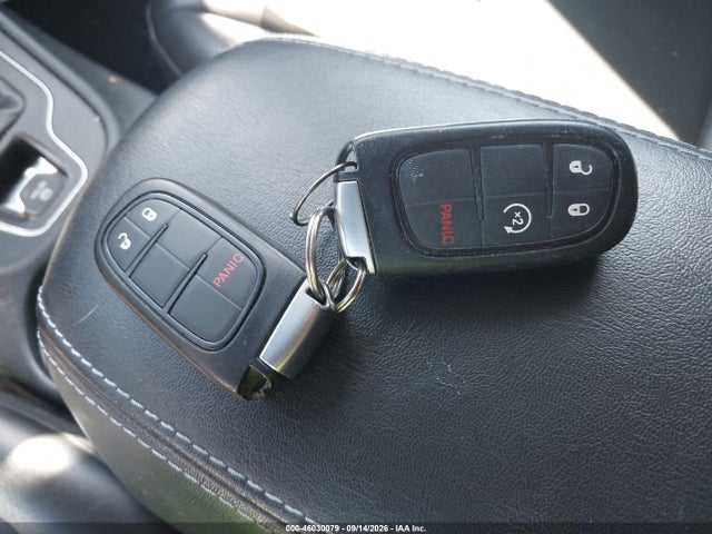 46030079 :رقم المزاد ، 1C4PJMLB9KD182549 vin ، 2019 Jeep Cherokee Latitude Plus 4x4 مزاد بيع