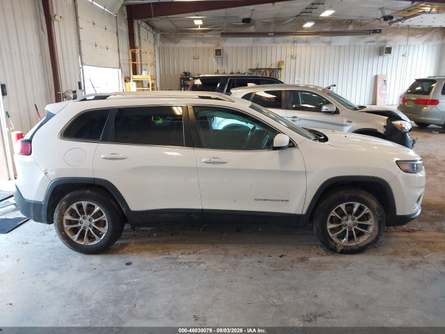 46030079 :رقم المزاد ، 1C4PJMLB9KD182549 vin ، 2019 Jeep Cherokee Latitude Plus 4x4 مزاد بيع