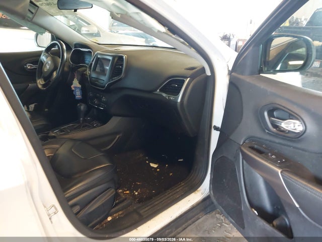 46030079 :رقم المزاد ، 1C4PJMLB9KD182549 vin ، 2019 Jeep Cherokee Latitude Plus 4x4 مزاد بيع