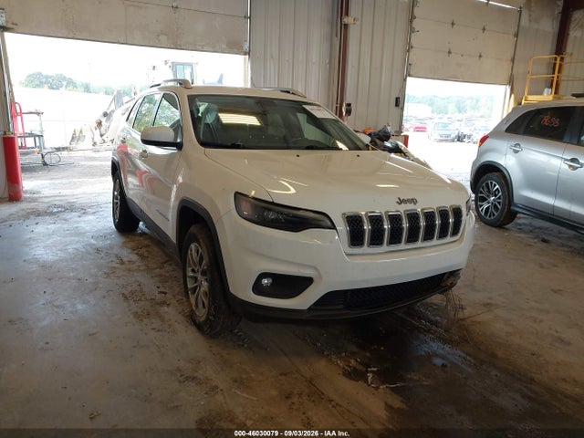 46030079 :رقم المزاد ، 1C4PJMLB9KD182549 vin ، 2019 Jeep Cherokee Latitude Plus 4x4 مزاد بيع
