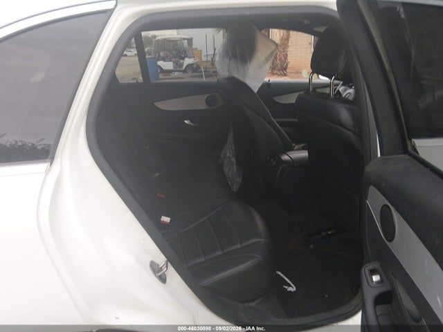 WDC0G4JB8HF135023 Mercedes-Benz GLC 300