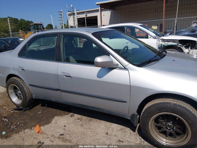 46030154 :رقم المزاد ، 1HGCG6658XA027399 vin ، 1999 Honda Accord Lx مزاد بيع