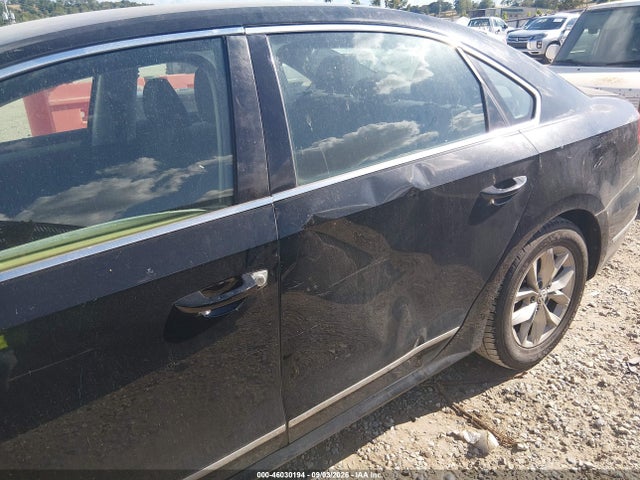 46030194 :رقم المزاد ، 1VWAT7A32GC027929 vin ، 2016 Volkswagen Passat 1.8t S مزاد بيع