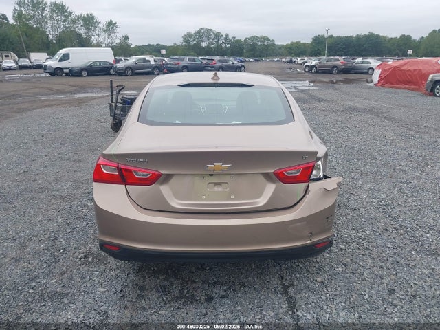46030225 :رقم المزاد ، 1G1ZD5ST1JF210940 vin ، 2018 Chevrolet Malibu Lt مزاد بيع