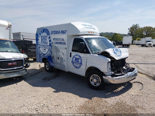 46030277 :رقم المزاد ، 1GB0GRFG3L1227920 vin ، 2020 Chevrolet Express Cutaway Work Van مزاد بيع