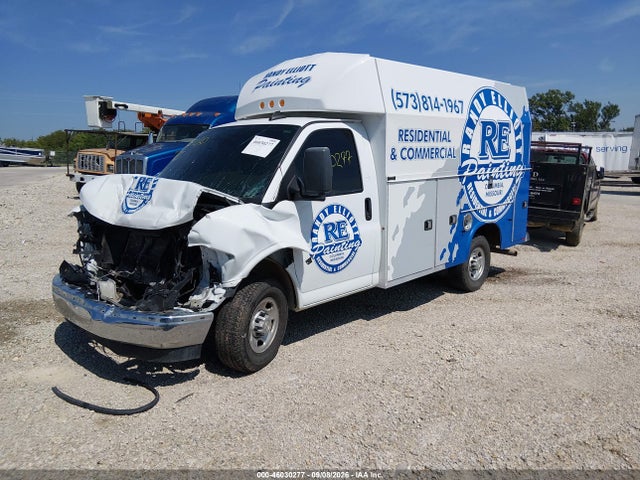 46030277 :رقم المزاد ، 1GB0GRFG3L1227920 vin ، 2020 Chevrolet Express Cutaway Work Van مزاد بيع