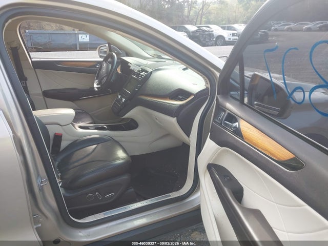 Продажа на аукционе авто 2015 Lincoln Mkc, vin: 5LMCJ1A98FUJ03268, номер лота: 46030327