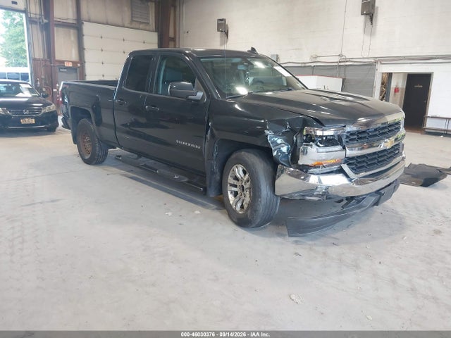 Продаж на аукціоні авто 2017 Chevrolet Silverado 1500 Lt, vin: 1GCVKREC0HZ365745, номер лоту: 46030376