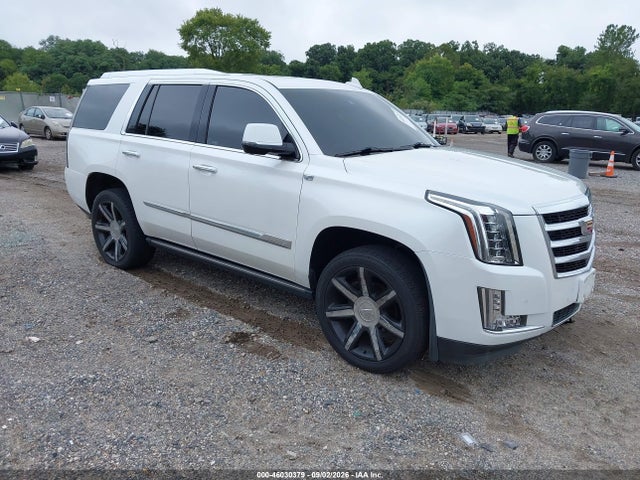 46030379 :رقم المزاد ، 1GYS4CKJ9GR383196 vin ، 2016 Cadillac Escalade Premium Collection مزاد بيع