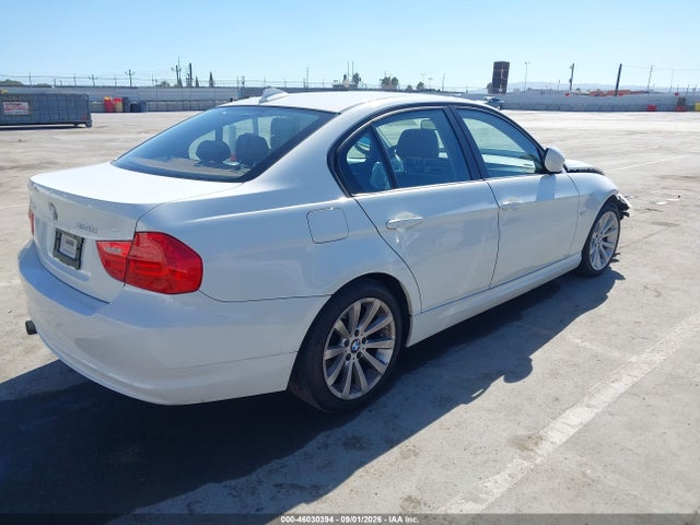 46030394 :رقم المزاد ، WBAPH7G57BNN07806 vin ، 2011 Bmw 328i مزاد بيع