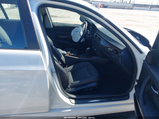 46030394 :رقم المزاد ، WBAPH7G57BNN07806 vin ، 2011 Bmw 328i مزاد بيع