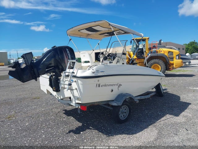 2017 Bayliner 16' მანქანა იყიდება აუქციონზე, vin: BLBX3699C717, აუქციონის ნომერი: 46030418