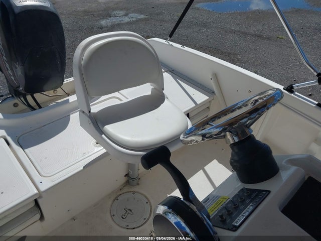 2017 Bayliner 16' მანქანა იყიდება აუქციონზე, vin: BLBX3699C717, აუქციონის ნომერი: 46030418