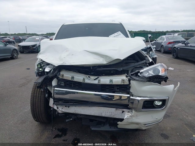 46030442 :رقم المزاد ، JTEKU5JR4N6043943 vin ، 2022 Toyota 4runner Limited مزاد بيع