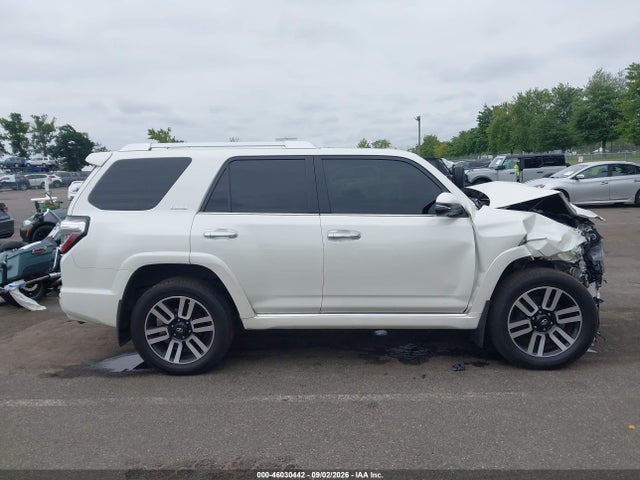46030442 :رقم المزاد ، JTEKU5JR4N6043943 vin ، 2022 Toyota 4runner Limited مزاد بيع