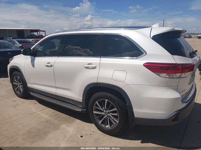 Toyota Highlander Xle 2019 5TDKZRFH9KS561166 Image 14