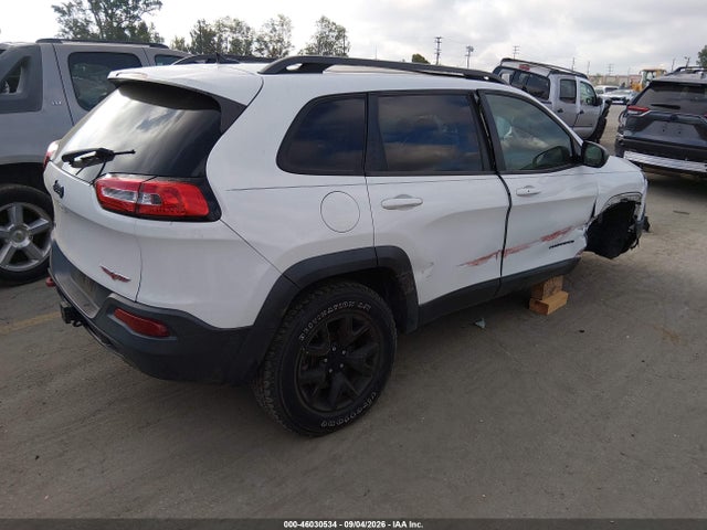 46030534 :رقم المزاد ، 1C4PJMBB5EW317391 vin ، 2014 Jeep Cherokee Trailhawk مزاد بيع