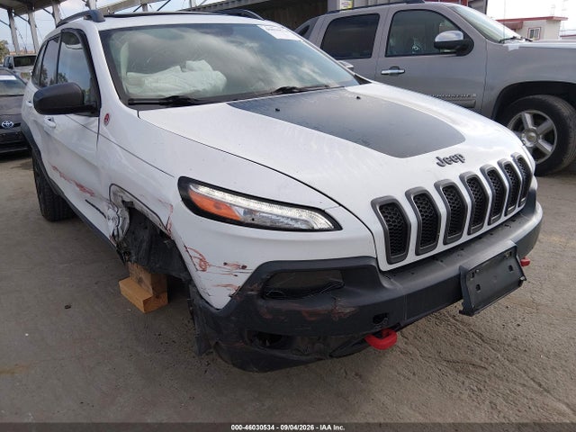 46030534 :رقم المزاد ، 1C4PJMBB5EW317391 vin ، 2014 Jeep Cherokee Trailhawk مزاد بيع