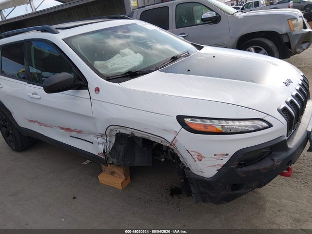 46030534 :رقم المزاد ، 1C4PJMBB5EW317391 vin ، 2014 Jeep Cherokee Trailhawk مزاد بيع