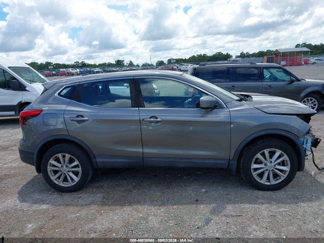 46030568 :رقم المزاد ، JN1BJ1CP3HW020386 vin ، 2017 Nissan Rogue Sport S مزاد بيع