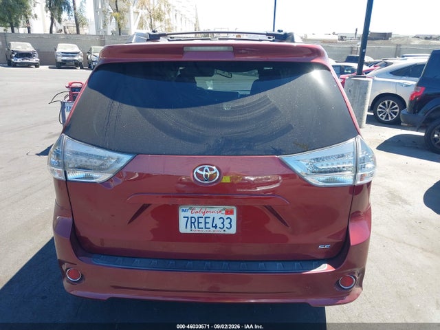 Продажа на аукционе авто 2016 Toyota Sienna Se 8 Passenger, vin: 5TDXK3DC3GS706272, номер лота: 46030571