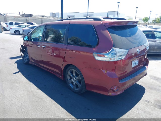 Продажа на аукционе авто 2016 Toyota Sienna Se 8 Passenger, vin: 5TDXK3DC3GS706272, номер лота: 46030571