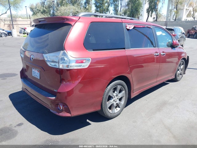 Продажа на аукционе авто 2016 Toyota Sienna Se 8 Passenger, vin: 5TDXK3DC3GS706272, номер лота: 46030571
