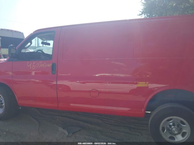 46030600 :رقم المزاد ، 1GCZGGFG7H1338064 vin ، 2017 Chevrolet Express 3500 Work Van مزاد بيع