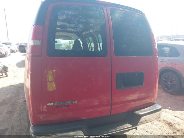 46030600 :رقم المزاد ، 1GCZGGFG7H1338064 vin ، 2017 Chevrolet Express 3500 Work Van مزاد بيع