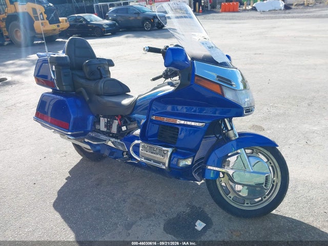 46030616 :رقم المزاد ، 1HFSC2201TA801047 vin ، 1996 Honda Gl1500 A/2 مزاد بيع