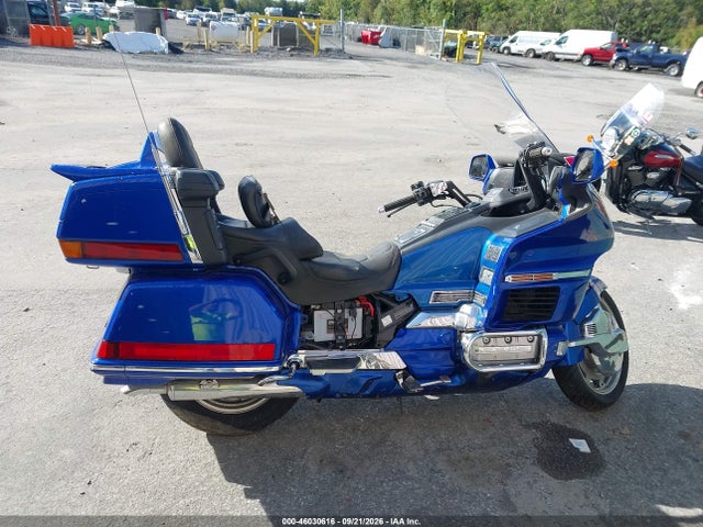 46030616 :رقم المزاد ، 1HFSC2201TA801047 vin ، 1996 Honda Gl1500 A/2 مزاد بيع