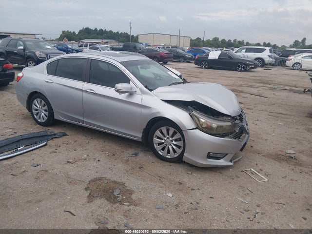 46030652 :رقم المزاد ، 1HGCR2F72DA211110 vin ، 2013 Honda Accord Ex مزاد بيع