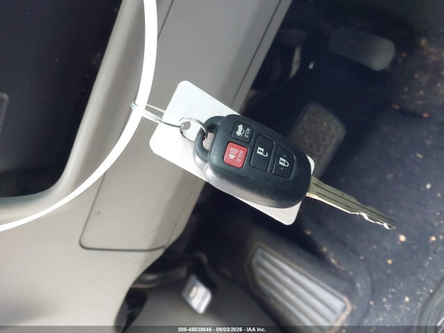 2012 Toyota Camry Le მანქანა იყიდება აუქციონზე, vin: 4T4BF1FK5CR250743, აუქციონის ნომერი: 46030846