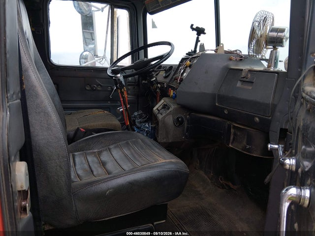 46030849 :رقم المزاد ، 1M2P267C2TM024711 vin ، 1996 Mack 600 Rd600 مزاد بيع