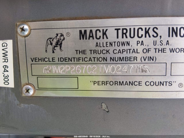 46030849 :رقم المزاد ، 1M2P267C2TM024711 vin ، 1996 Mack 600 Rd600 مزاد بيع