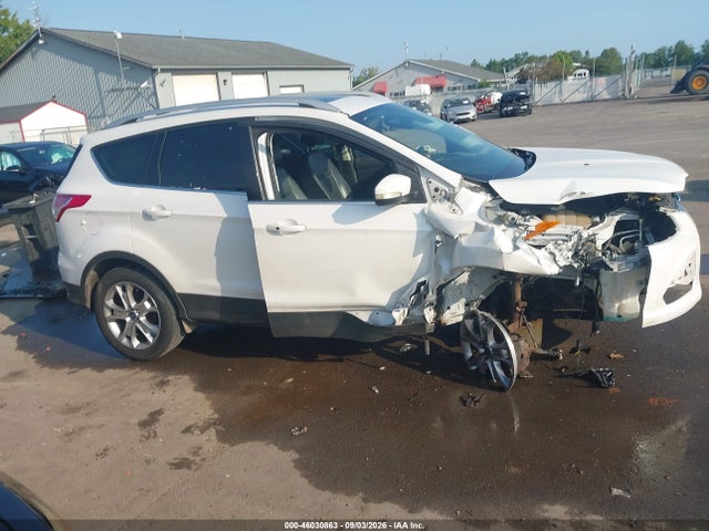 2014 Ford Escape Titanium მანქანა იყიდება აუქციონზე, vin: 1FMCU9J9XEUD52677, აუქციონის ნომერი: 46030863