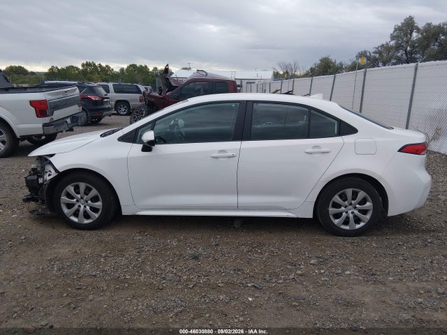 5YFB4MDE7SP246434 Toyota COROLLA LE