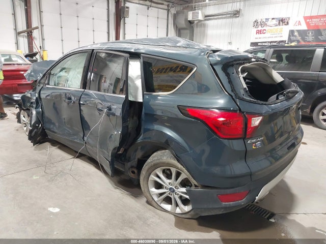 Ford ESCAPE SE 2019 1FMCU9GD3KUB99955 Image 3