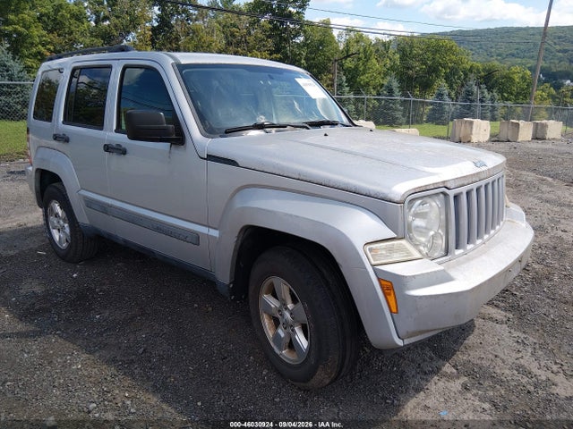 46030924 :رقم المزاد ، 1J4PN2GKXBW581648 vin ، 2011 Jeep Liberty Sport مزاد بيع