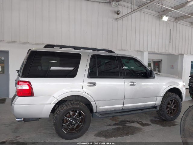 Продаж на аукціоні авто 2015 Ford Expedition Xlt, vin: 1FMJU1HT2FEF31026, номер лоту: 46030935