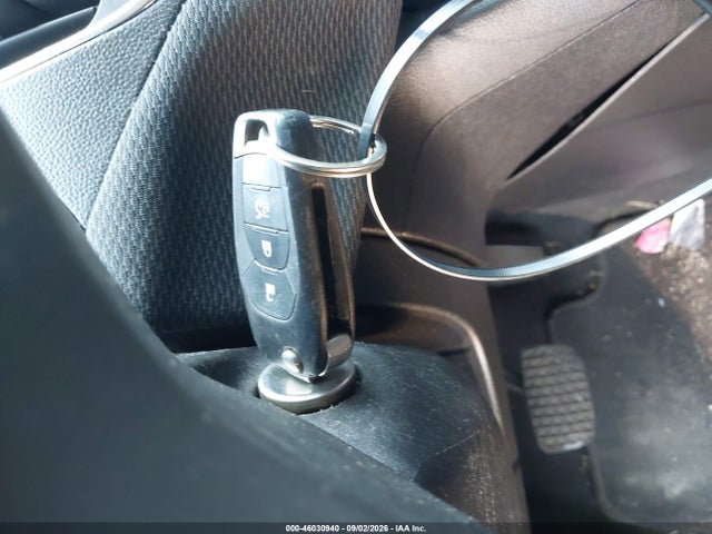 46030940 :رقم المزاد ، 1G1BC5SMXH7195159 vin ، 2017 Chevrolet Cruze Ls Auto مزاد بيع