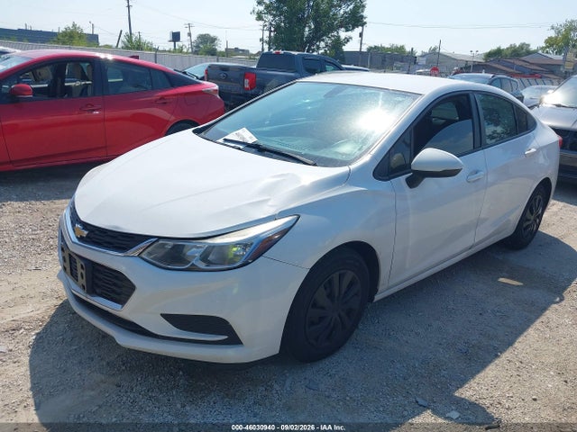 46030940 :رقم المزاد ، 1G1BC5SMXH7195159 vin ، 2017 Chevrolet Cruze Ls Auto مزاد بيع