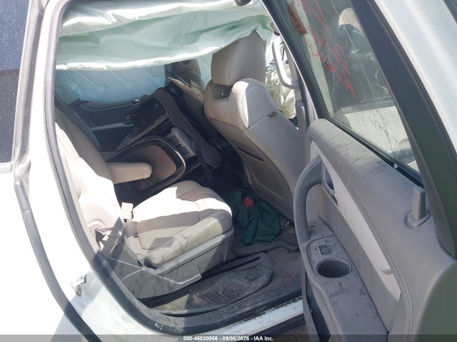 46030956 :رقم المزاد ، 1GNKRHKD8EJ317708 vin ، 2014 Chevrolet Traverse 2lt مزاد بيع