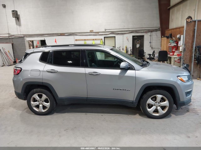 Продаж на аукціоні авто 2017 Jeep New Compass Latitude 4x4, vin: 3C4NJDBB2HT660399, номер лоту: 46030957