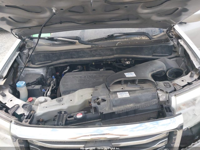 46030995 :رقم المزاد ، 5FNYF4H9XFB041015 vin ، 2015 Honda Pilot Touring مزاد بيع