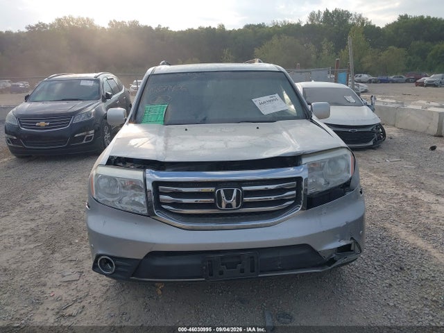 46030995 :رقم المزاد ، 5FNYF4H9XFB041015 vin ، 2015 Honda Pilot Touring مزاد بيع