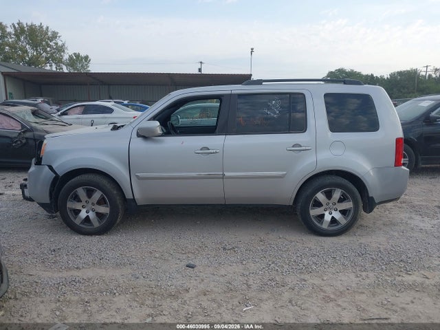 46030995 :رقم المزاد ، 5FNYF4H9XFB041015 vin ، 2015 Honda Pilot Touring مزاد بيع