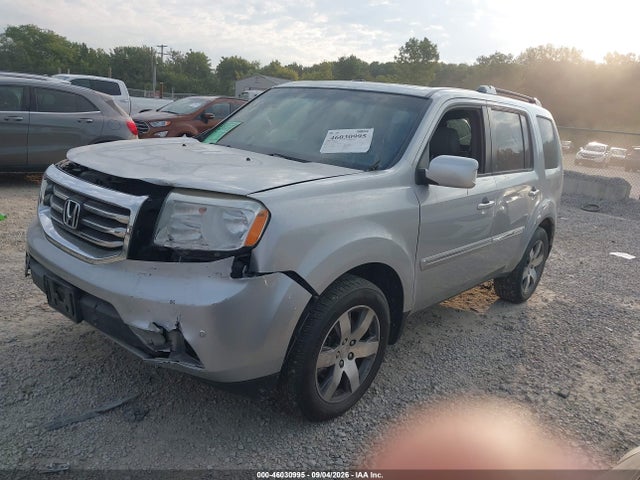 46030995 :رقم المزاد ، 5FNYF4H9XFB041015 vin ، 2015 Honda Pilot Touring مزاد بيع