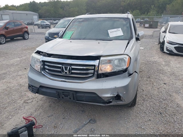 46030995 :رقم المزاد ، 5FNYF4H9XFB041015 vin ، 2015 Honda Pilot Touring مزاد بيع