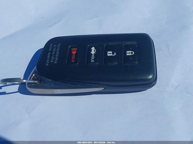 46031003 :رقم المزاد ، JTHGZ1B28N5052963 vin ، 2022 Lexus Is 350 F Sport مزاد بيع